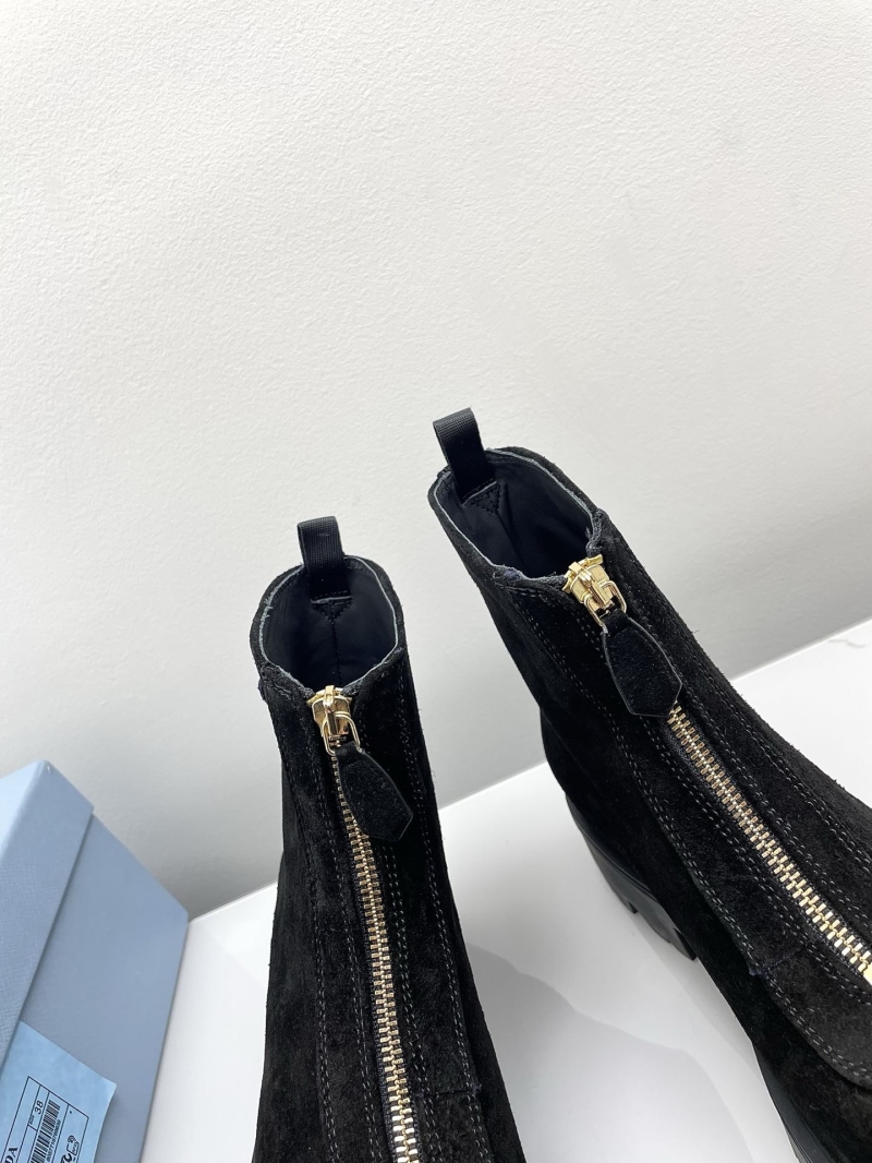 Pra*a boots